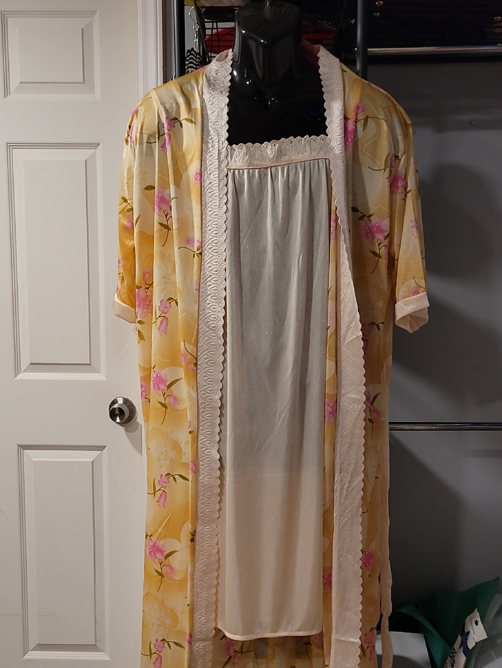 Floral Lace-Trim Yellow Robe and Chemise Set